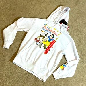 NWT Disney Snow White and the Seven Dwarfs Hoodie, size XS
